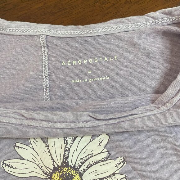 Aeropostale Flower Oversized Crop Top size Medium - Picture 6 of 8